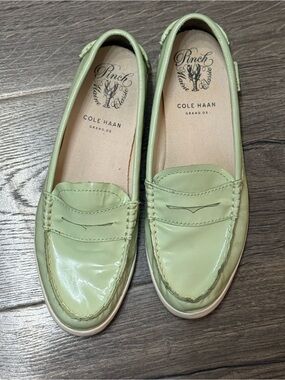 COLE HAAN SEAFOAM GREEN LOAFERS SHOES FLAT LEATHER 8.5